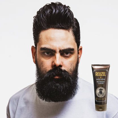 Reuzel Deutschland Clean & Fresh Beard Wash in a clear bottle with a pump dispenser, designed for beard cleansing and grooming.